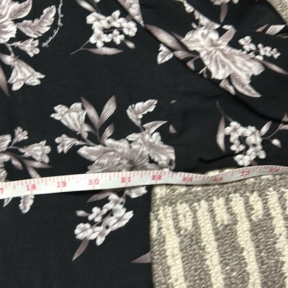 Spiritual Gangster Floral Long Sleeve Kimono - Picture 7 of 8